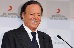 LONDON, ENGLAND - MAY 12: Singer Julio Iglesias attends a photocall where he is honoured by Sony Music as the most successful Latin artist of all time at The Dorchester on May 12, 2014 in London, England. (Photo by Eamonn McCormack/WireImage)