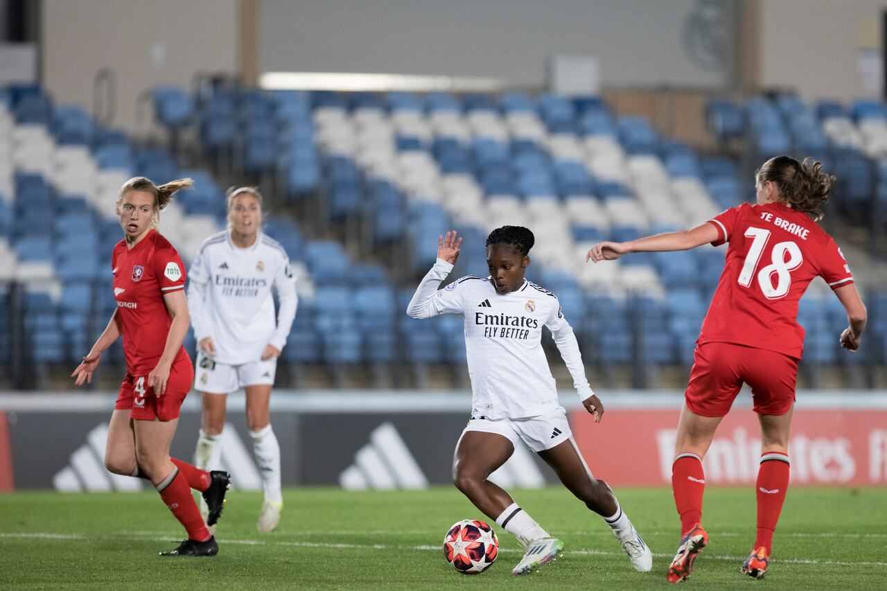 Linda Caicedo of Real Madrid women is in action during the UEFA Women's Champions League match between Real Madrid and FC Twente at Alfredo Di Stefano stadium in Madrid, Spain, on November 13. (Photo by Guillermo Martinez/NurPhoto via Getty Images)