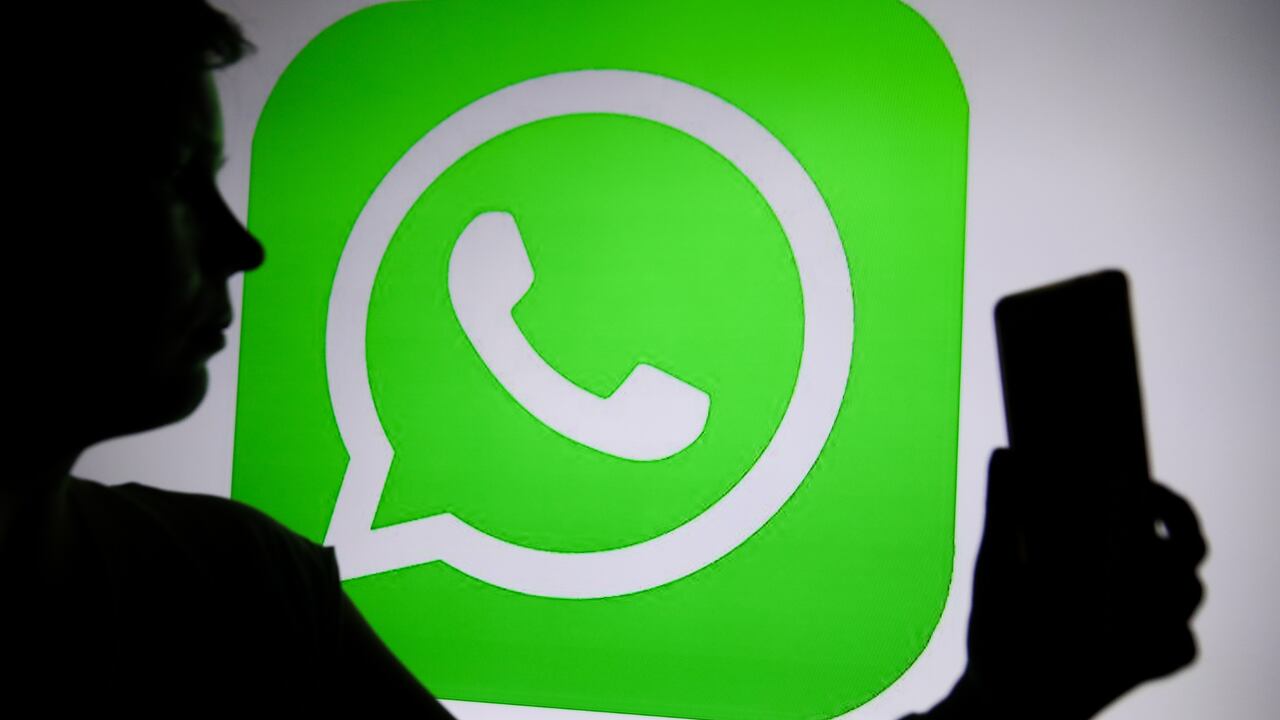 Pasar chats de un celular a otro es posible siguiendo los pasos correctos.