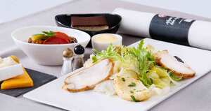 Los creativos menús de la aerolínea le otorgaron el galardón como Mejor Comida en Clase Ejecutiva del Mundo.