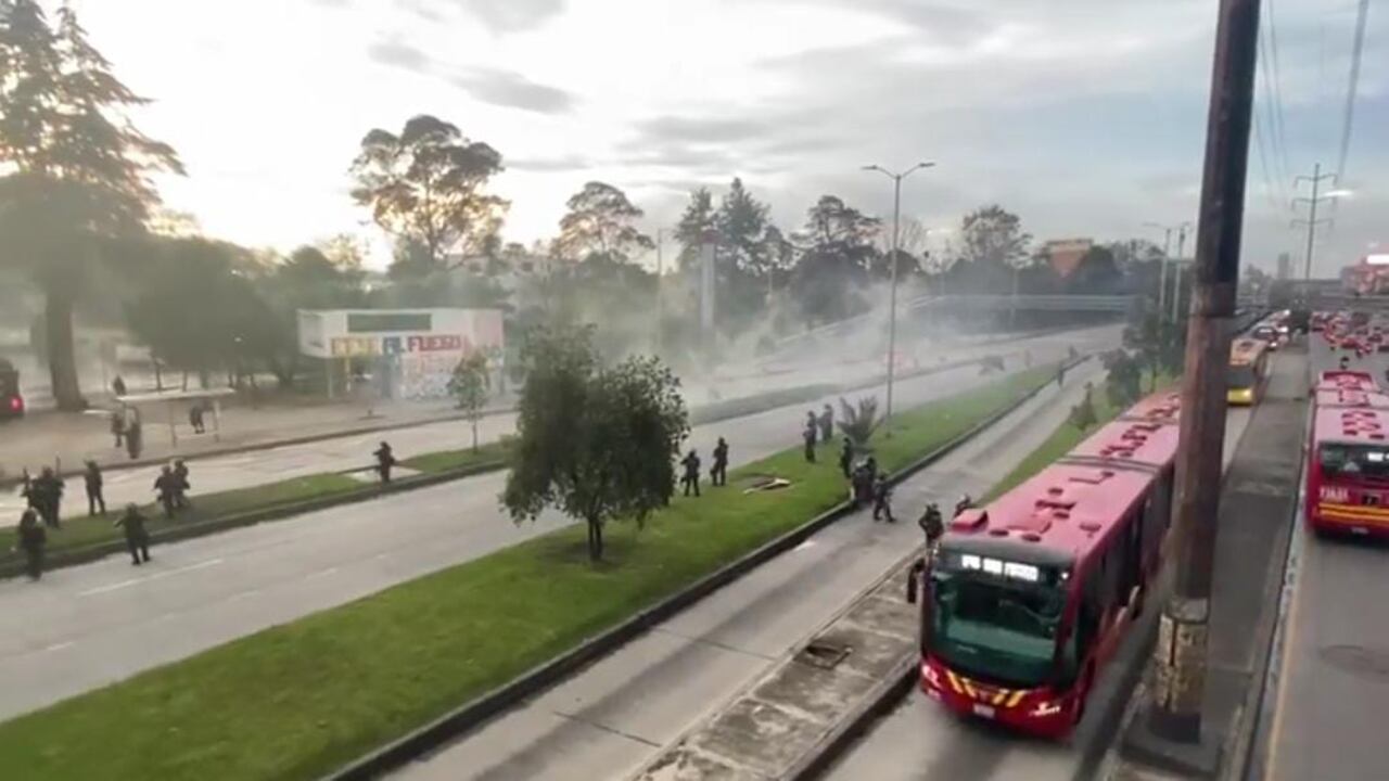 La operación del Transmilenio se afectó.