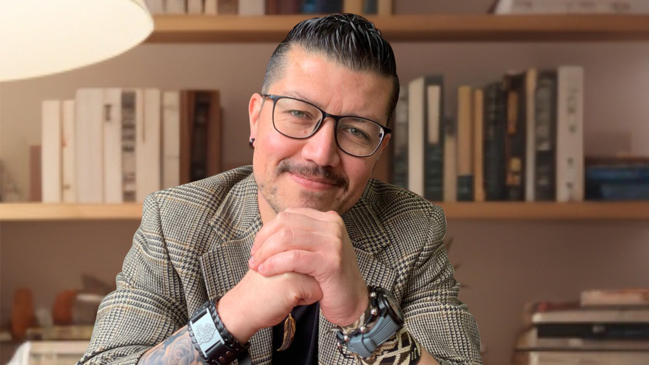 Luis Ernesto Martínez Velandia, ganador en la categoría autor del año en los Gourmand World Cookbook Awards entre 222 países y regiones. Estoril, Portugal (2025).