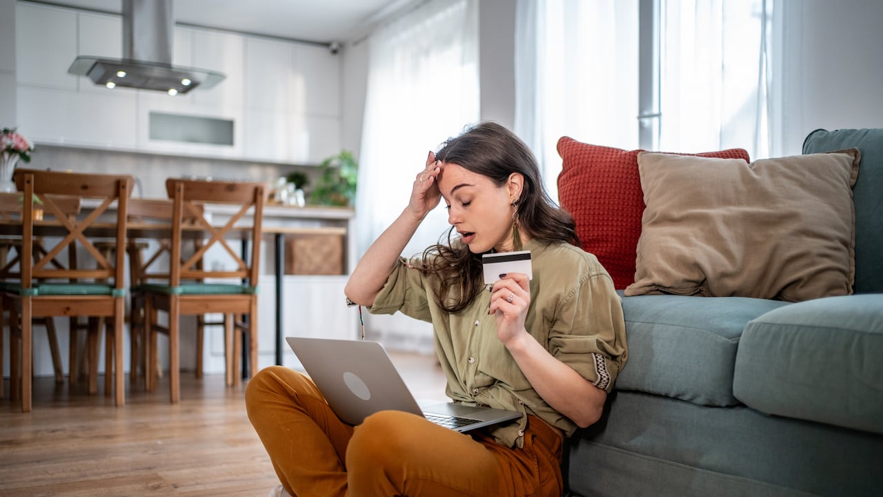 Los ciberdelincuentes también intensifican su actividad durante estas fechas.