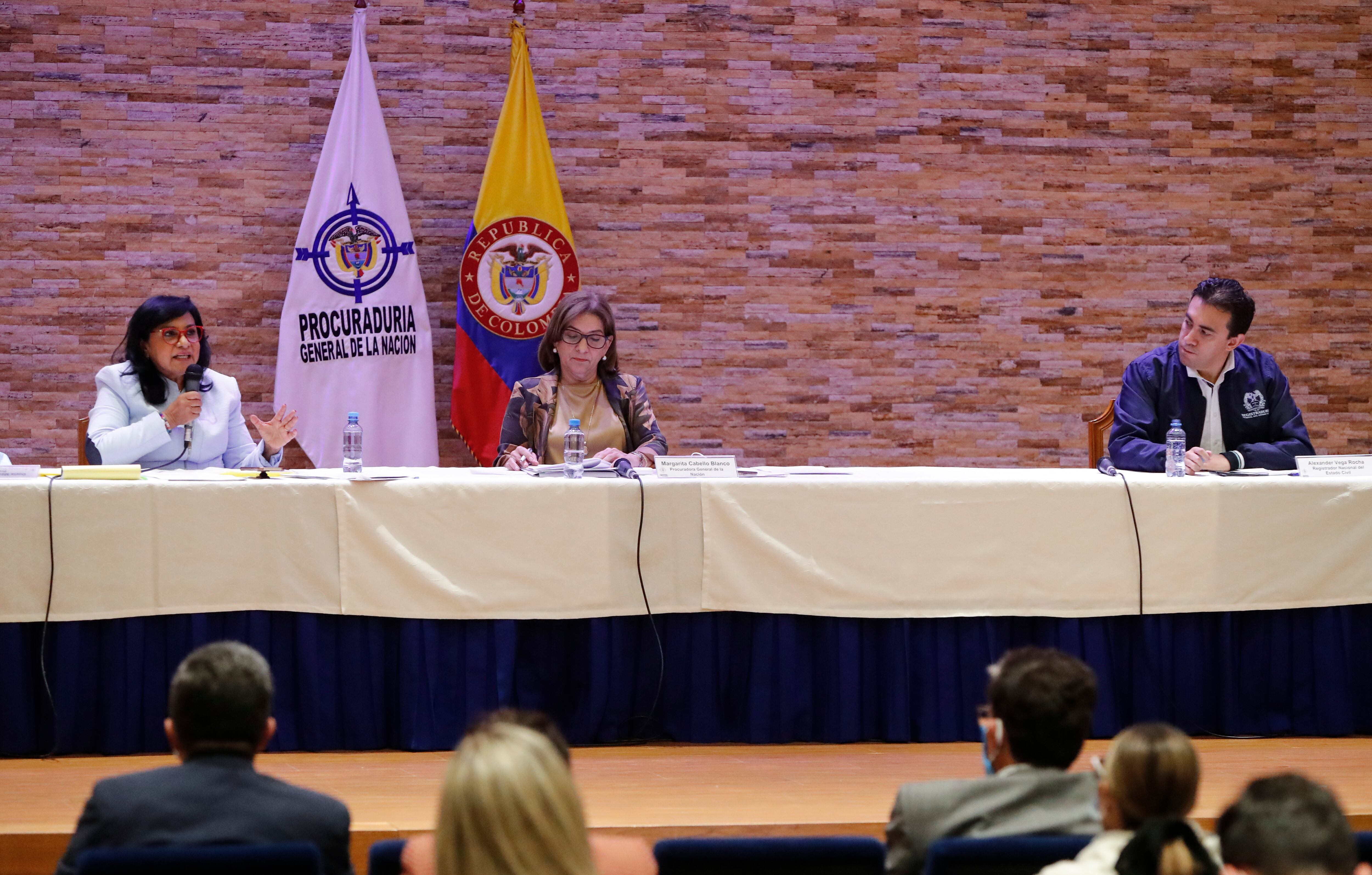 En rueda de prensa, la Procuradora General de la Nación, Margarita Cabello, la Presidenta del Consejo Nacional Electoral, Doris Méndez y el Registrador Nacional del Estado Civil, Alexander Vega Rocha, hablarán sobre la vigilancia a los procesos electorales, en especial de los Consejos Municipales y Locales de Juventud
Bogota Julio 28 del 2021
Foto Guillermo Torres Reina / Semana