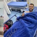 El jugador de Atlético Nacional visitó a Iago Falque. Foto 1: Atlético Nacional. Foto 2: Instagram @iagofalque10.