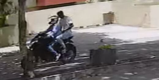 Delincuentes que atracaron al cantante Juan Cañas en el norte de Barranquilla.