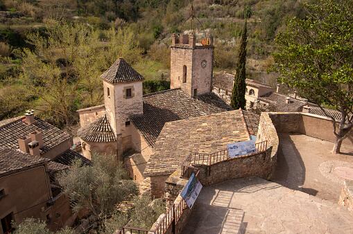 Los dos pueblos turísticos españoles que están entre los mejores del mundo: unas joyas para descubrir en su próximo viaje