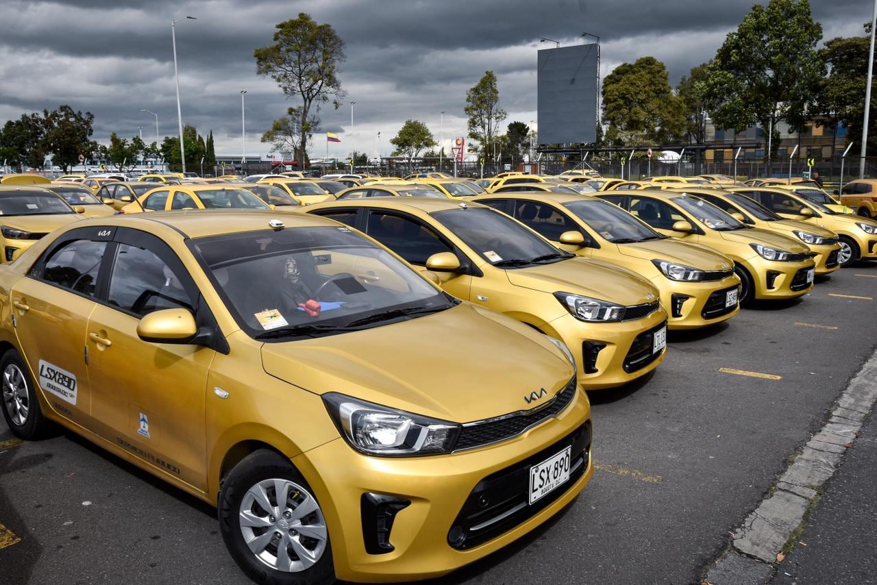 Paro de taxistas en el Aeropuerto Internacional El Dorado