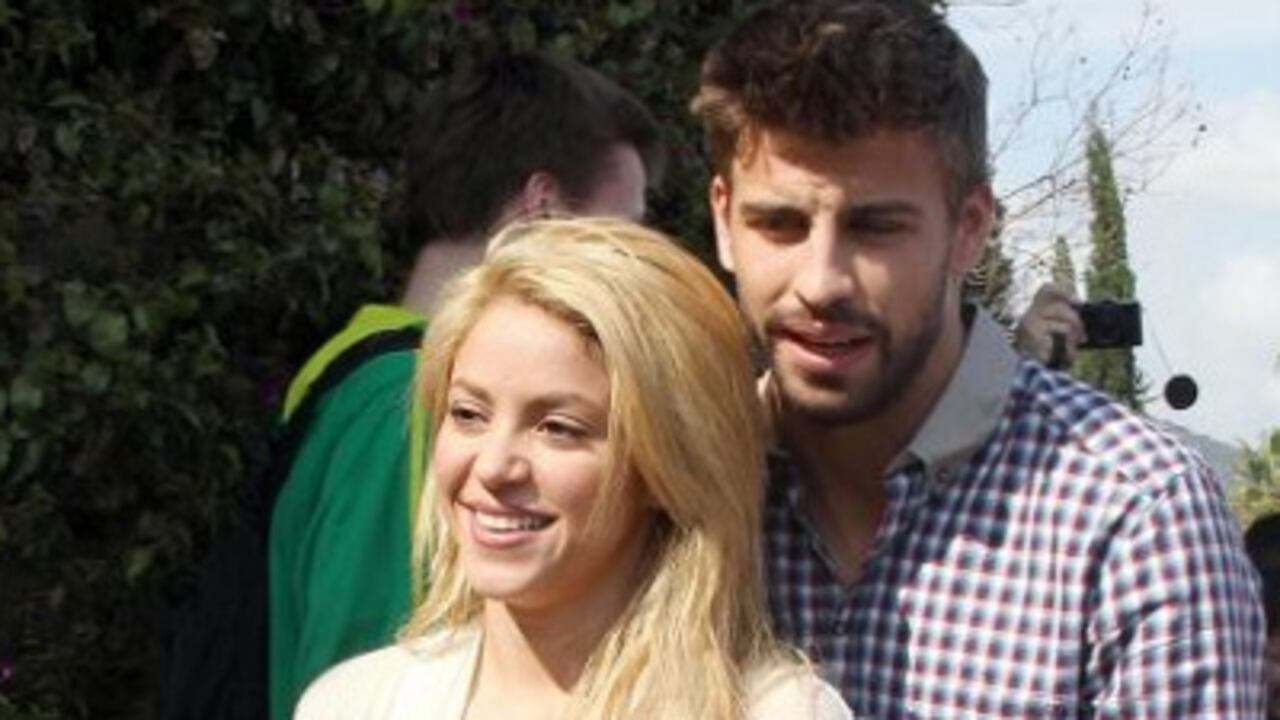 La cantante Shakira y su novio, el futbolista del Barcelona Gerard Piqué.
