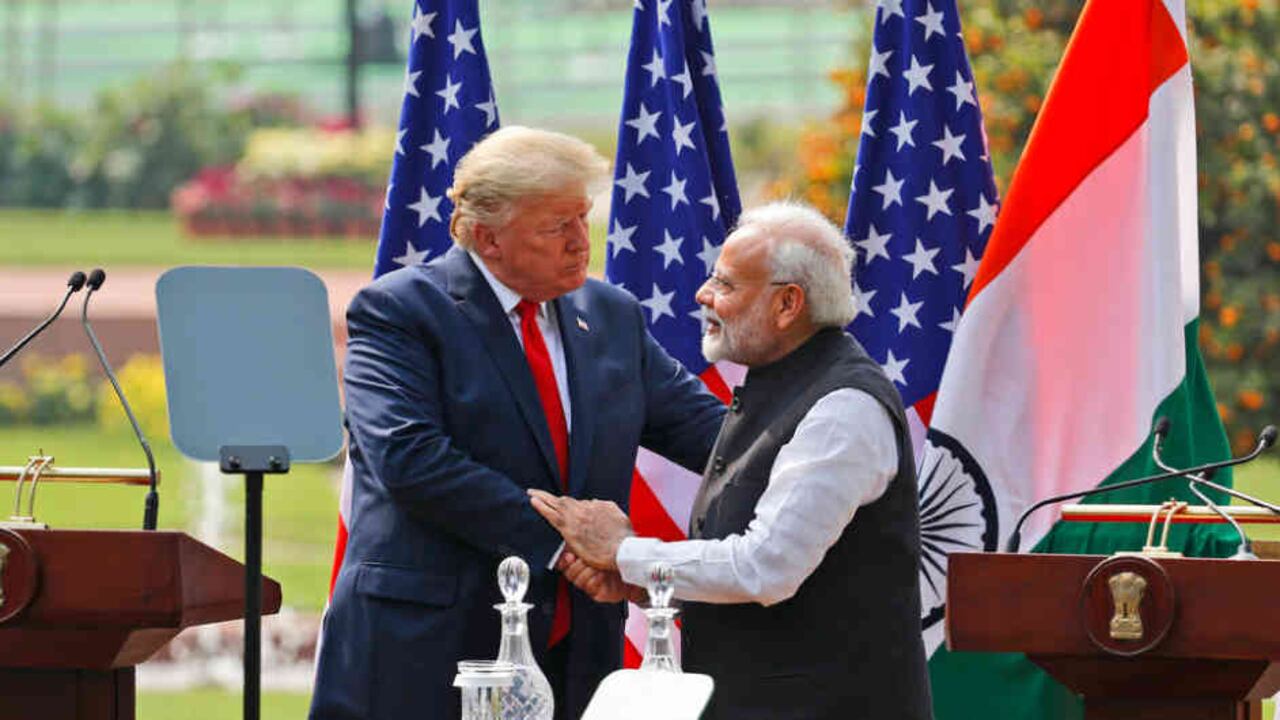Donald Trump con el primer ministro indio, Narenda Modi