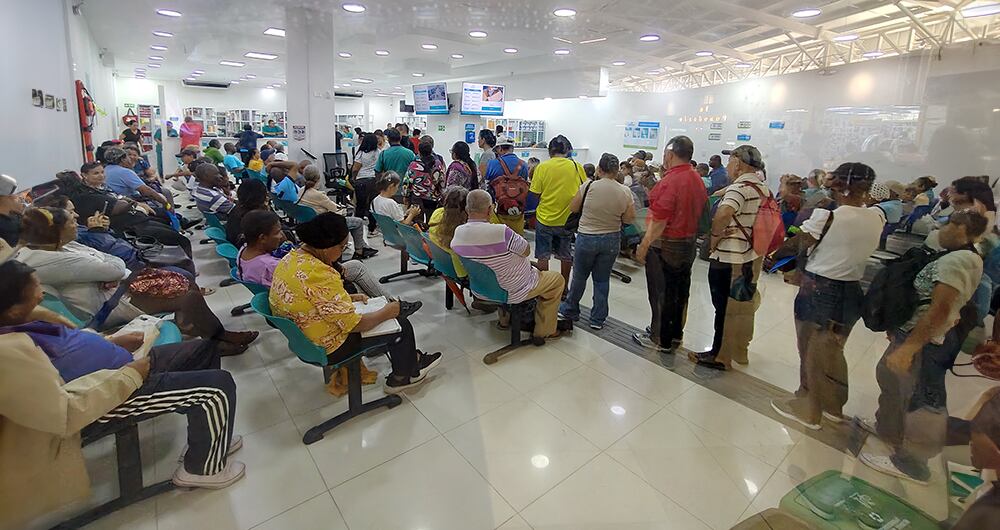 “En la salud han crecido verdaderos vampiros”, dijo el presidente Petro en el consejo de ministros del miércoles. En la reunión no hubo reconocimiento de que existe un problema.