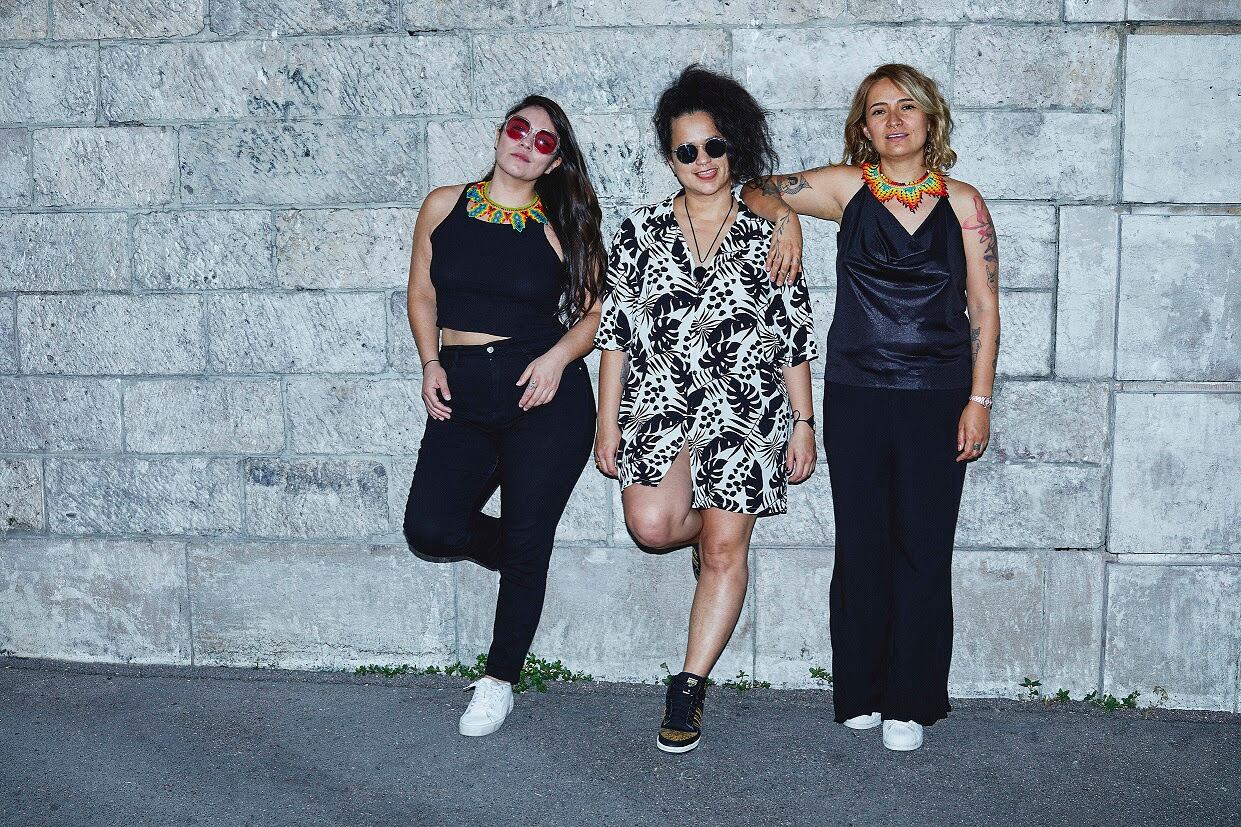 La Perla / Callejera