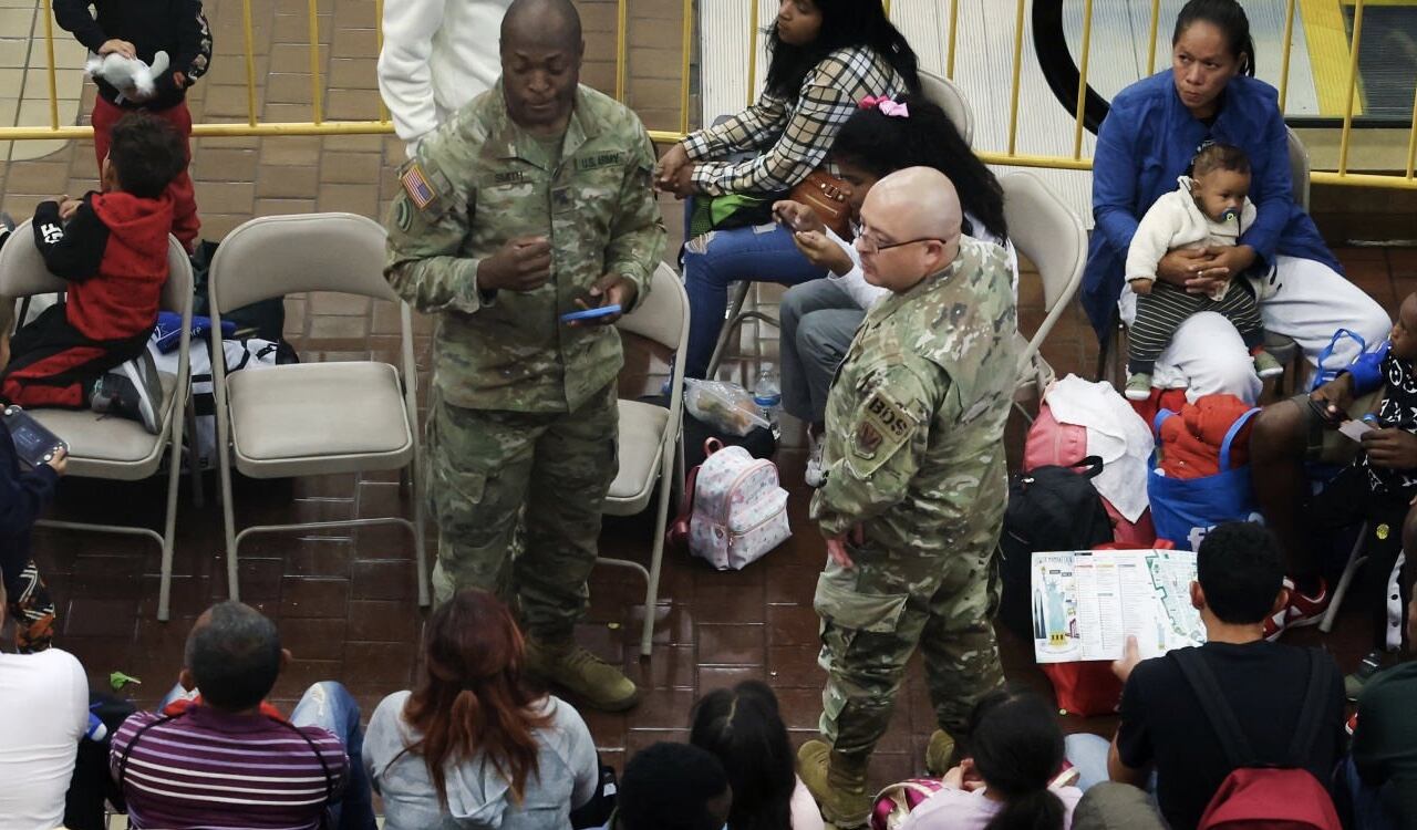 En una semana llegaron a Nueva York más de 5.800 migrantes