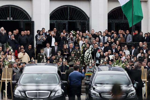 Exequias del coronel (r) Élmer Fernández, director de la cárcel La Modelo, asesinado a tiros en Bogotá