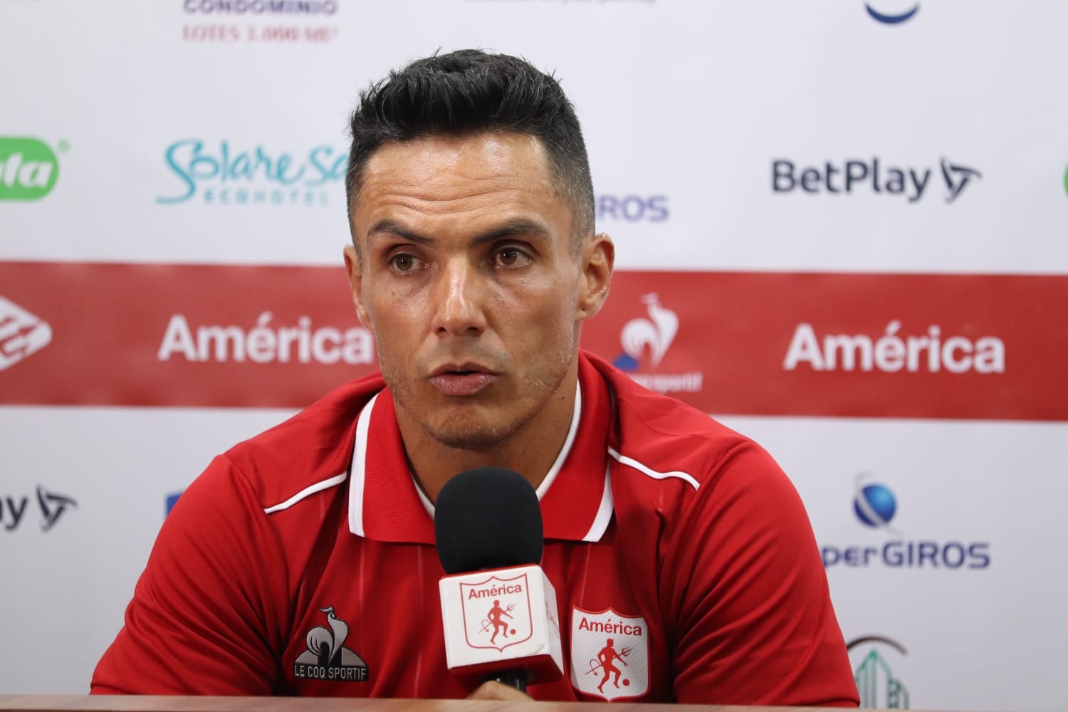 Nuevo Tecnico del América de Cali. El Bogotano Lucas Gonzalez para el segundo semestre de la Liga betplay. Foto Bernardo Peña / El Pais / 29 de Junio del 2023 Cali.