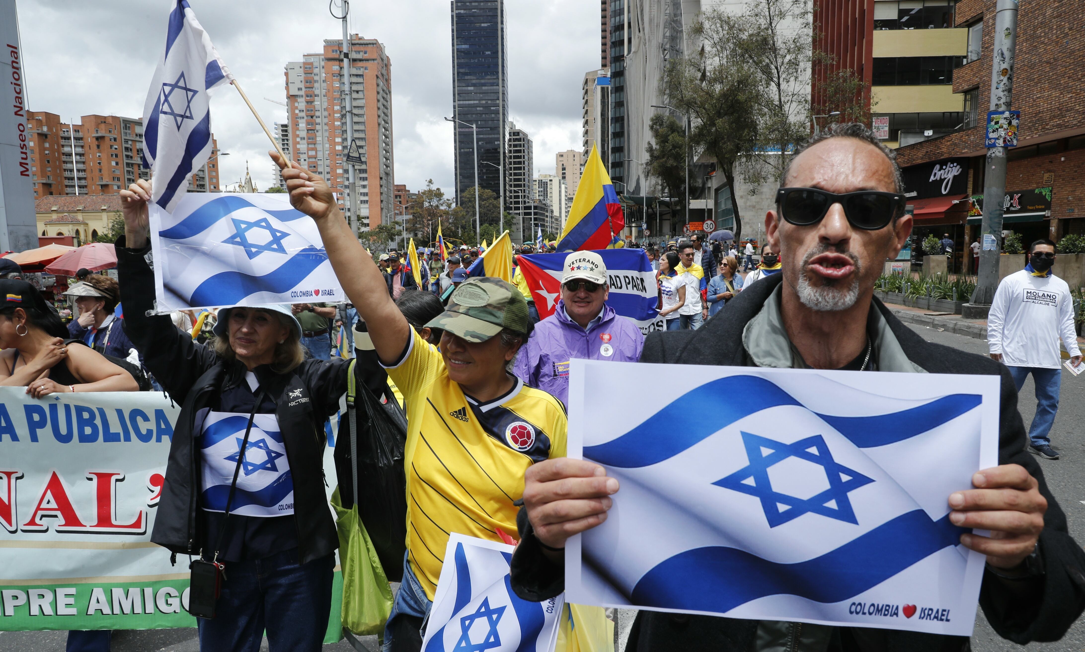 Marcha, protesta en contra del Gobierno de Gustavo Petro