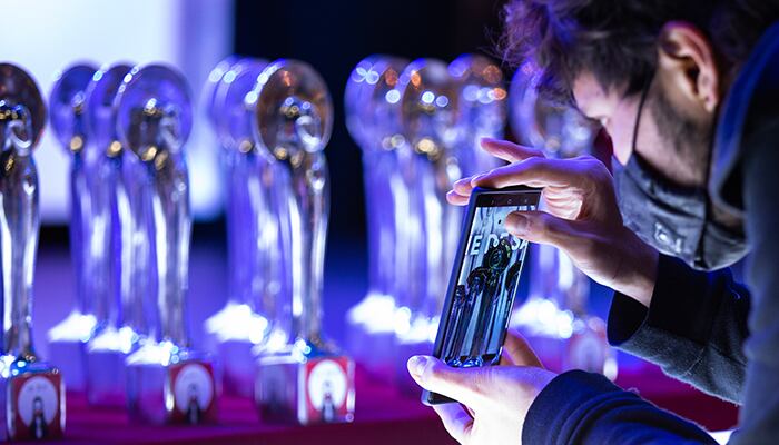 El Festival de Cortos de Bogotá / Bogotá Short Film Festival - BOGOSHORTS celebrará su decimonovena edición del 7 al 14 de diciembre de 2021 en la ciudad de Bogotá, Colombia. Al igual que todos los años, desde el 9 de abril (fecha de El Bogotazo) hasta el 6 de agosto (Fundación de Bogotá) estará abierta la convocatoria para participar en las competencias oficiales del festival que serán premiadas con la Santa Lucía.