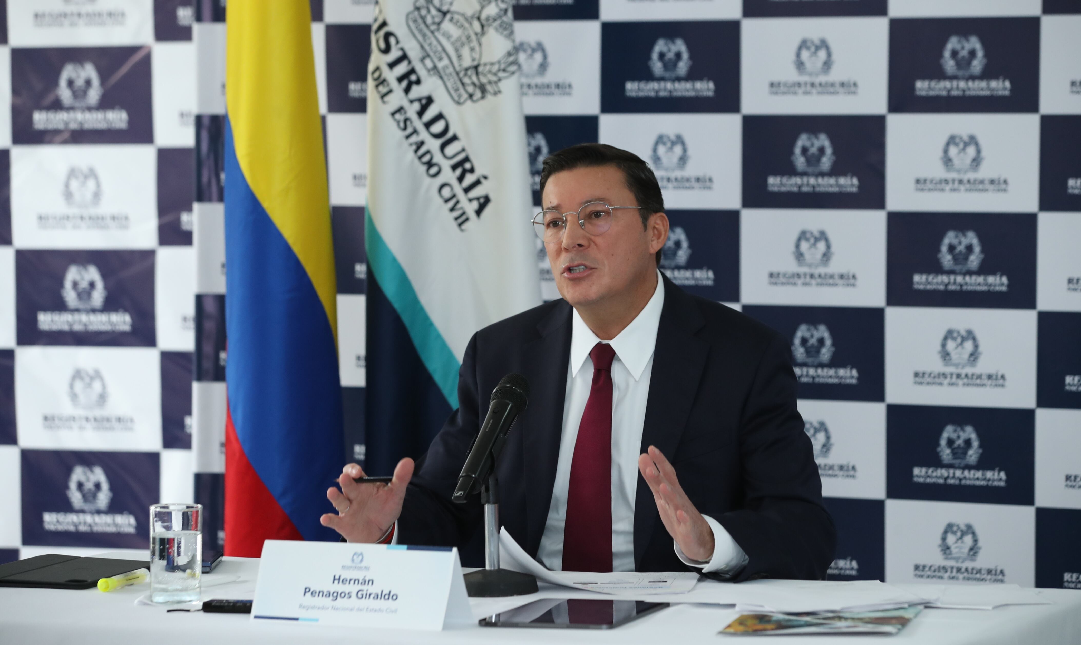 El registrador nacional, Hernán Penagos, convocó a una rueda de prensa para emitir un pronunciamiento definitivo sobre la consulta popular