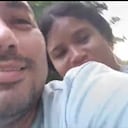 Cabe señalar que fue en cuestión de segundos que sucedieron los hechos, ya que al parecer el teléfono cae al piso y en un intento por rescatarlo el hombre pierde el control del vehículo.