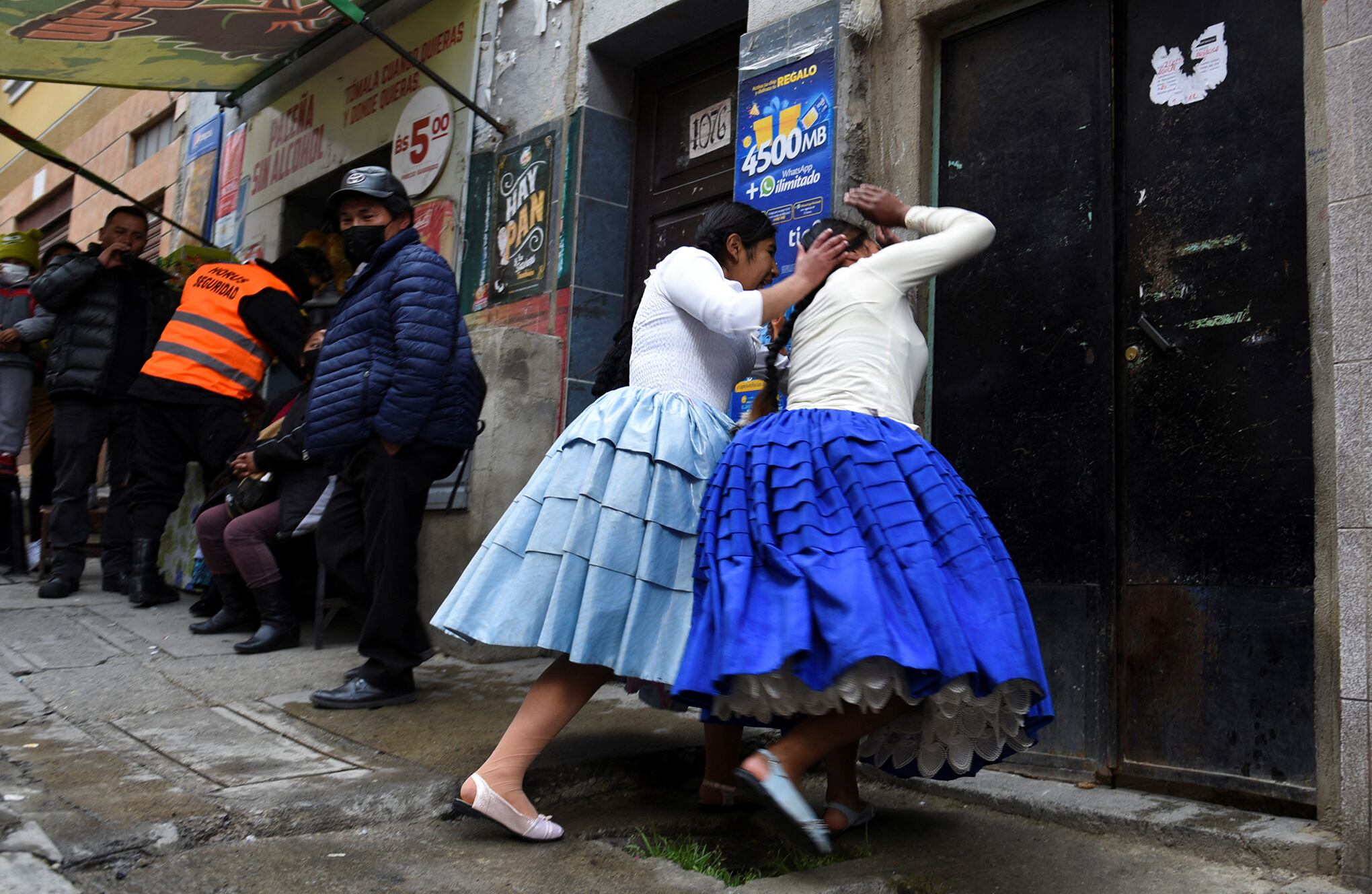 Las luchadoras cholitas de Bolivia