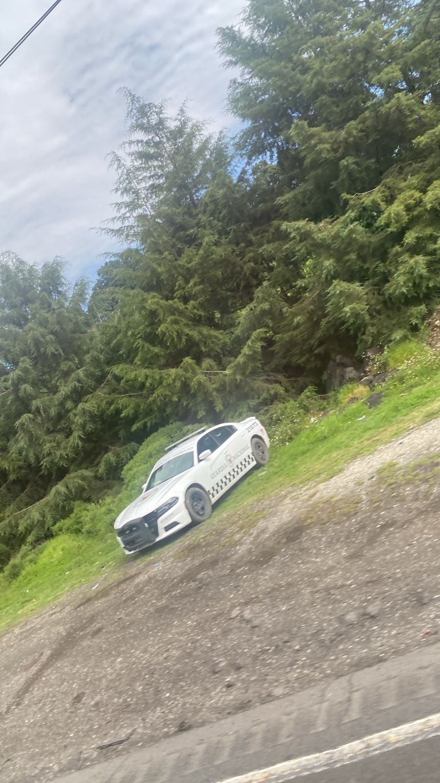 Esta es la foto de la patrulla de policía que Ailin Vanesa alcanzó a enviarle a sus familiares.