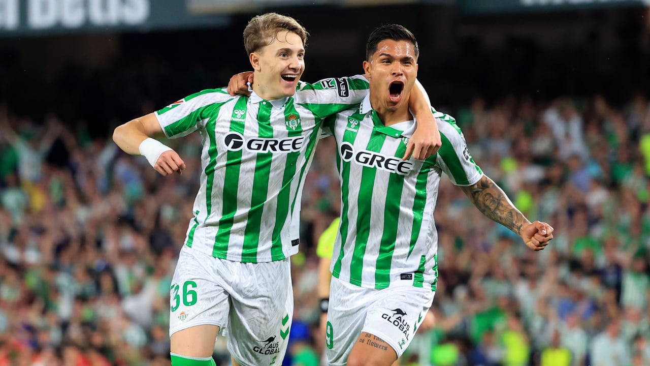 Cucho Hernández se reportó con gol en el Betis vs. Valladolid por LaLiga.