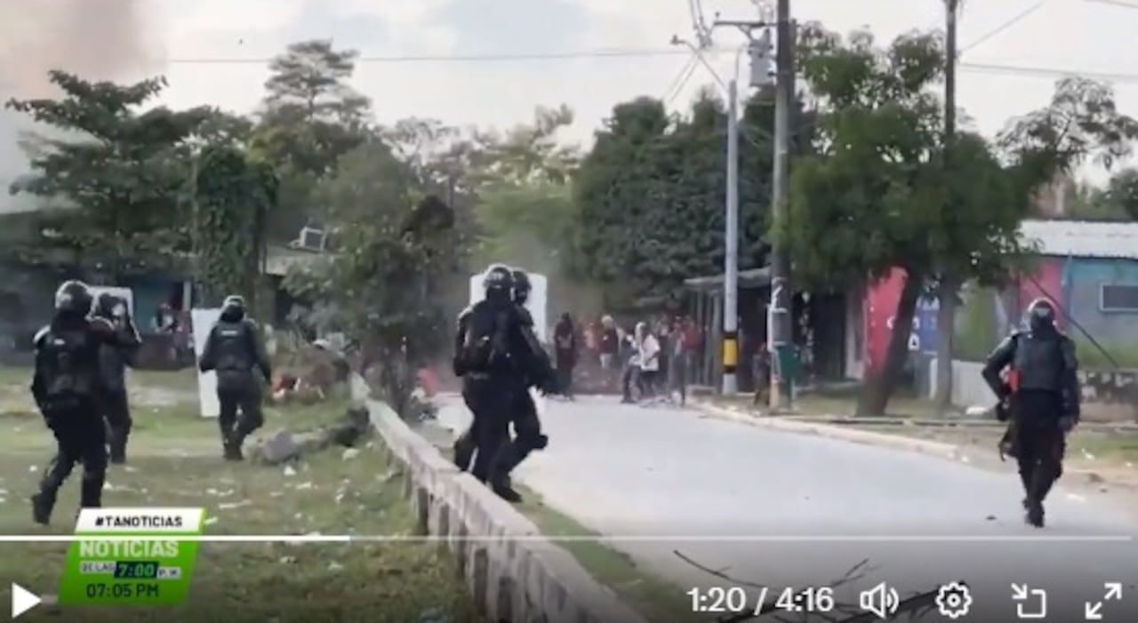 La Fuerza Pública ha intentado controlar la situación.