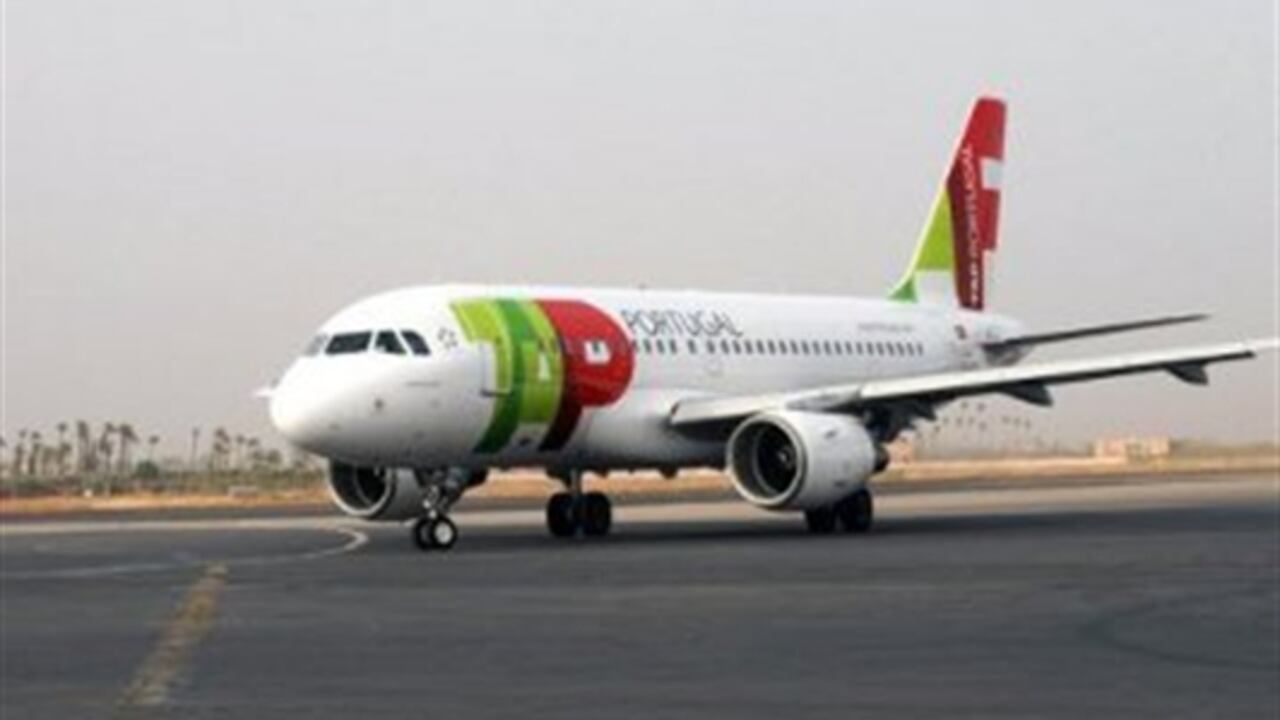 TAP volará a la capital colombiana y a Panamá con cuatro vuelos semanales los lunes, martes, jueves y sábados, en aviones Airbus 330-200, con capacidad para 268 pasajeros, de los cuales 24 plazas serán tap|executive.