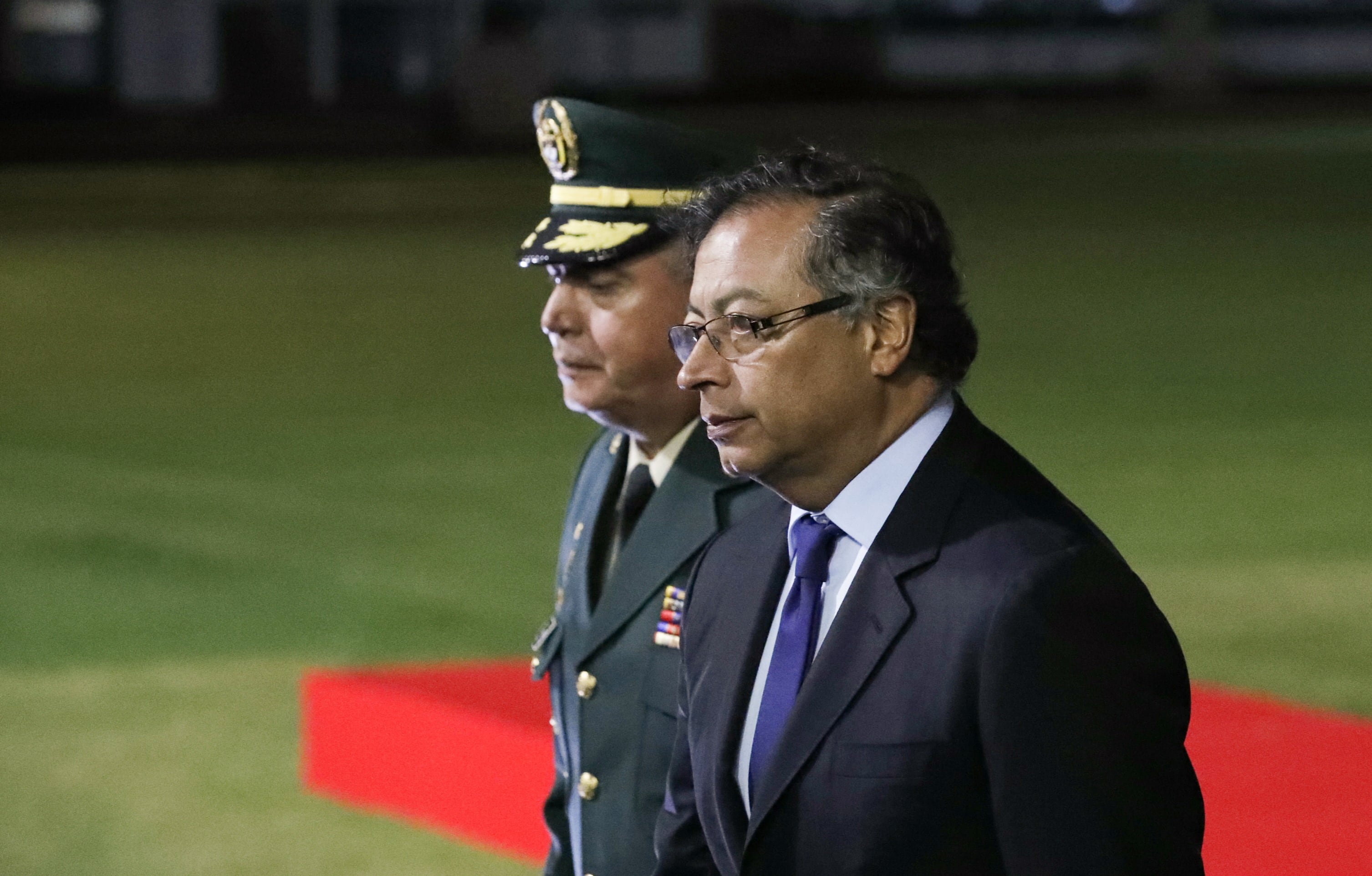 Mayor General Hélder Fernan Giraldo Bonilla, comandante de Las Fuerzas Públicas
Ceremonia de transmisión de mando ejercito
Gustavo Petro
agosto 20 2022