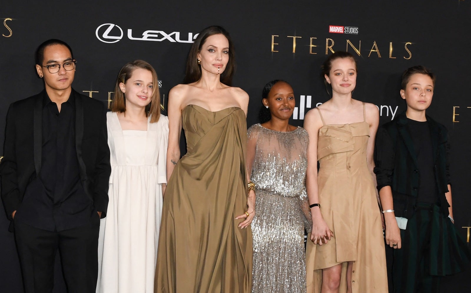 Pese a que Brad Pitt ha buscado reconciliarse con sus hijos con Angelina Jolie y ha superado su alcoholismo, los mayores no lo perdonan.