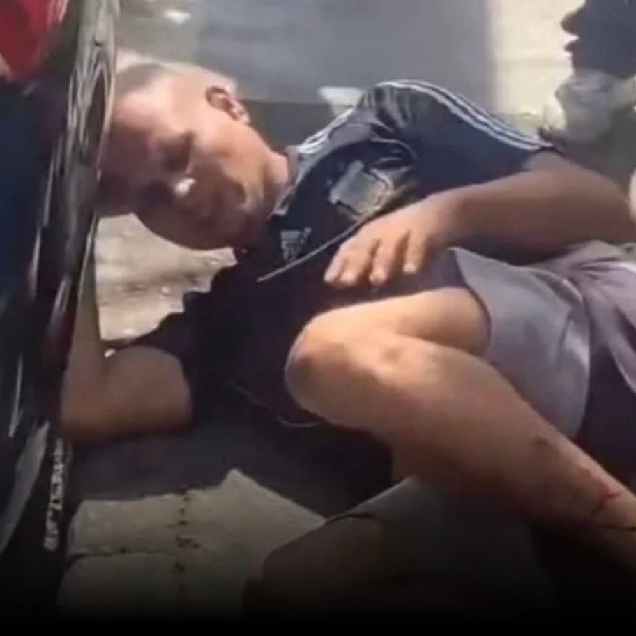El atacante fue capturado por la policía