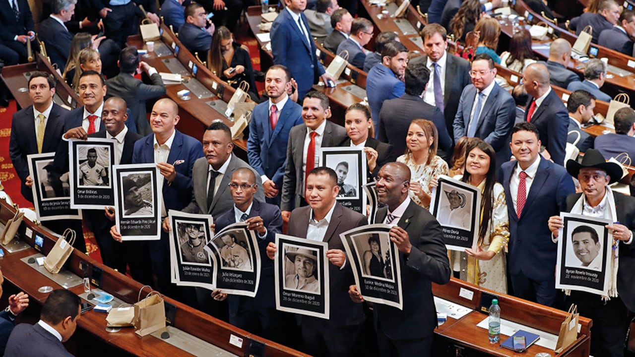 La bancada de paz tiene la misma cantidad de congresistas que poderosos partidos como Cambio Radical y el Centro Democrático y supera a fuerzas con amplia experiencia como la Alianza Verde.