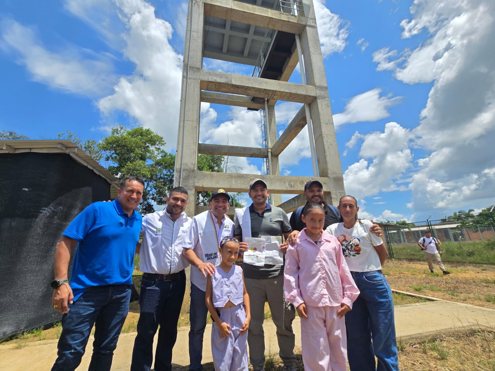 Inauguración del acueducto de Las Damas, Guaviare.