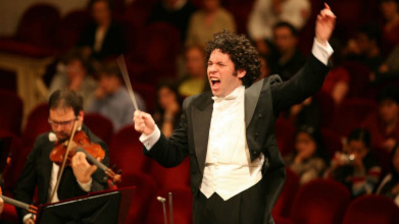 El director venezolano, Gustavo Dudamel, dirigirá por primera vez una ópera de Wagner en Bogotá