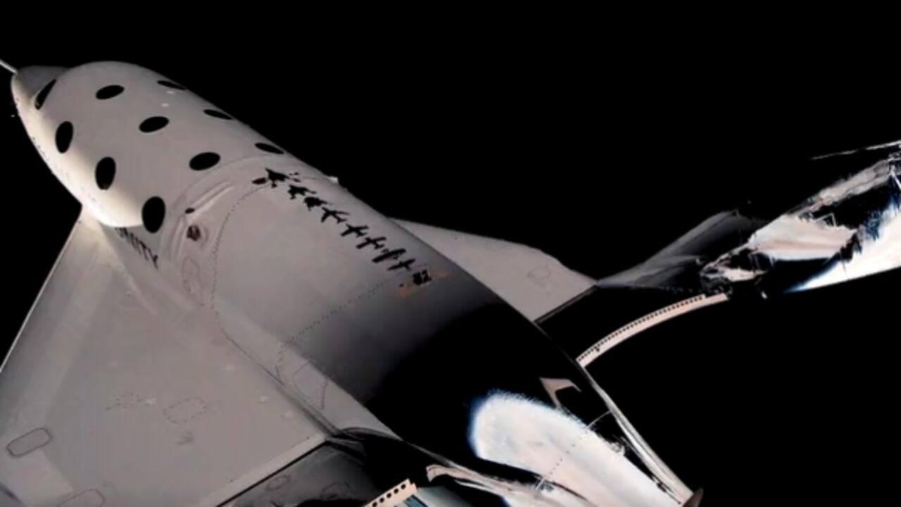 ¿Cuánto cuesta viajar al espacio en la nave de Virgin Galactic?