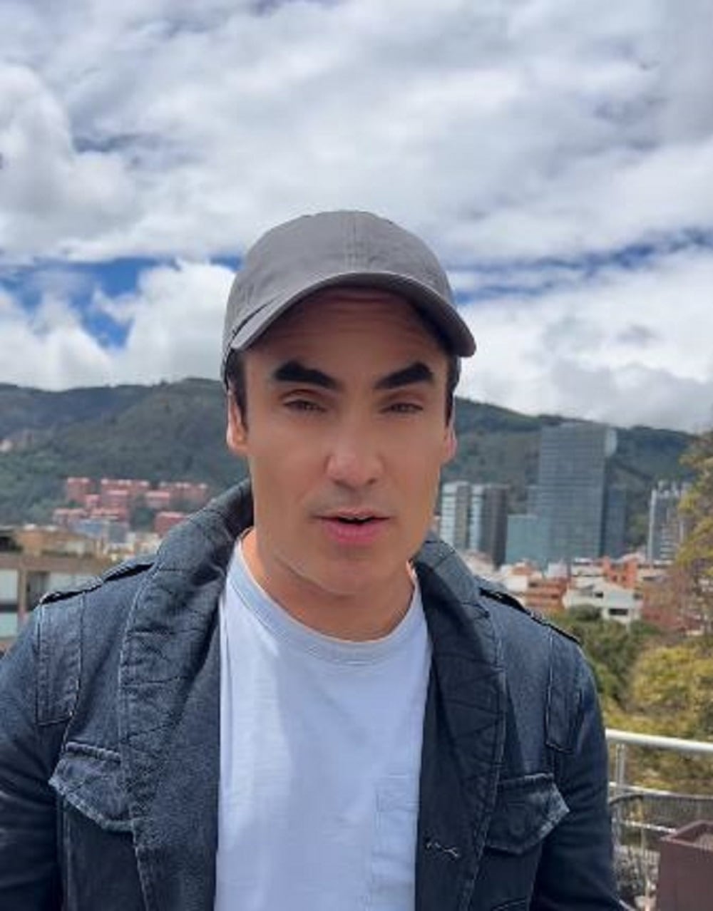 Algunas de su fans dicen que se ve raro