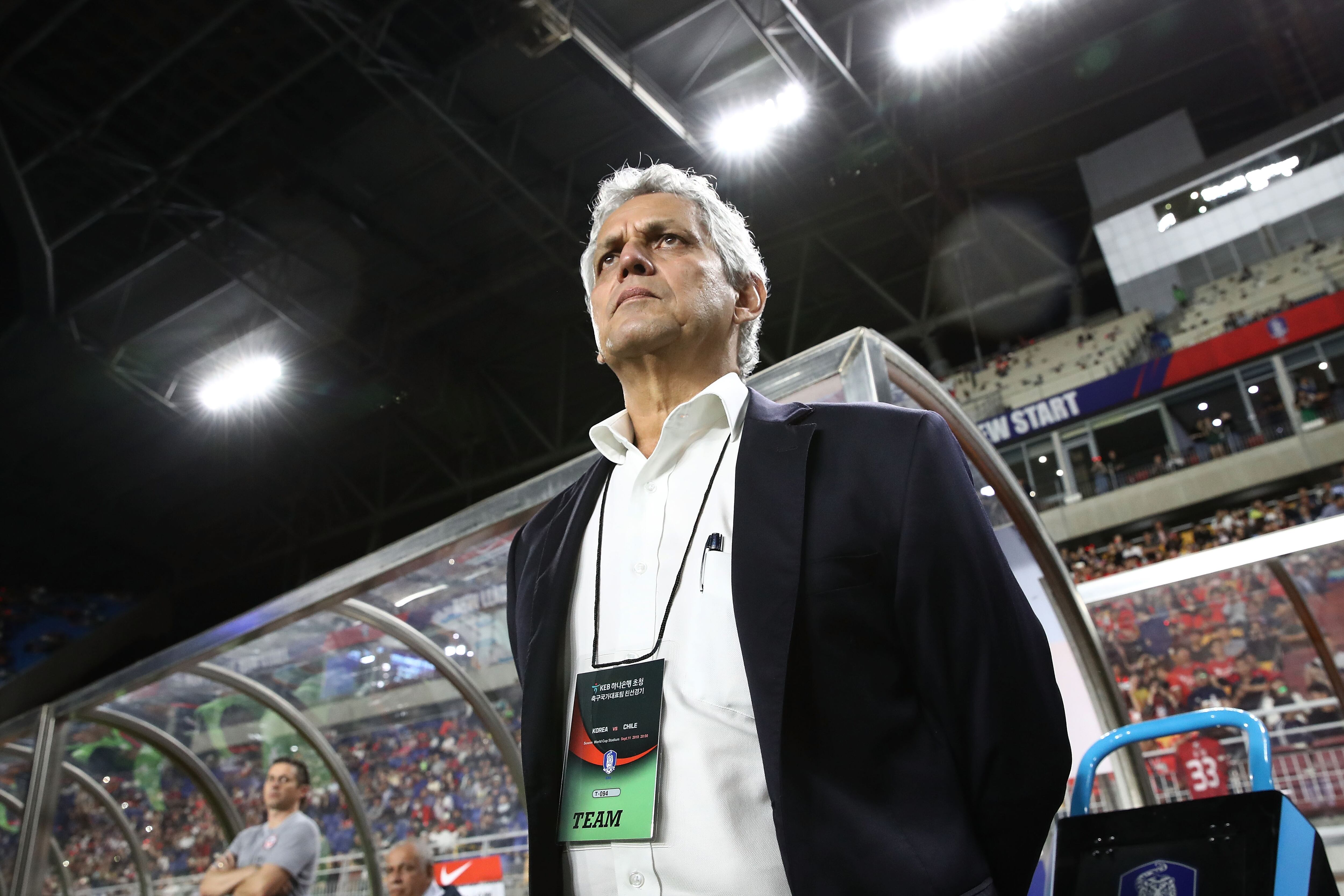 Reinaldo Rueda dirigiendo  (Photo by Chung Sung-Jun/Getty Images)