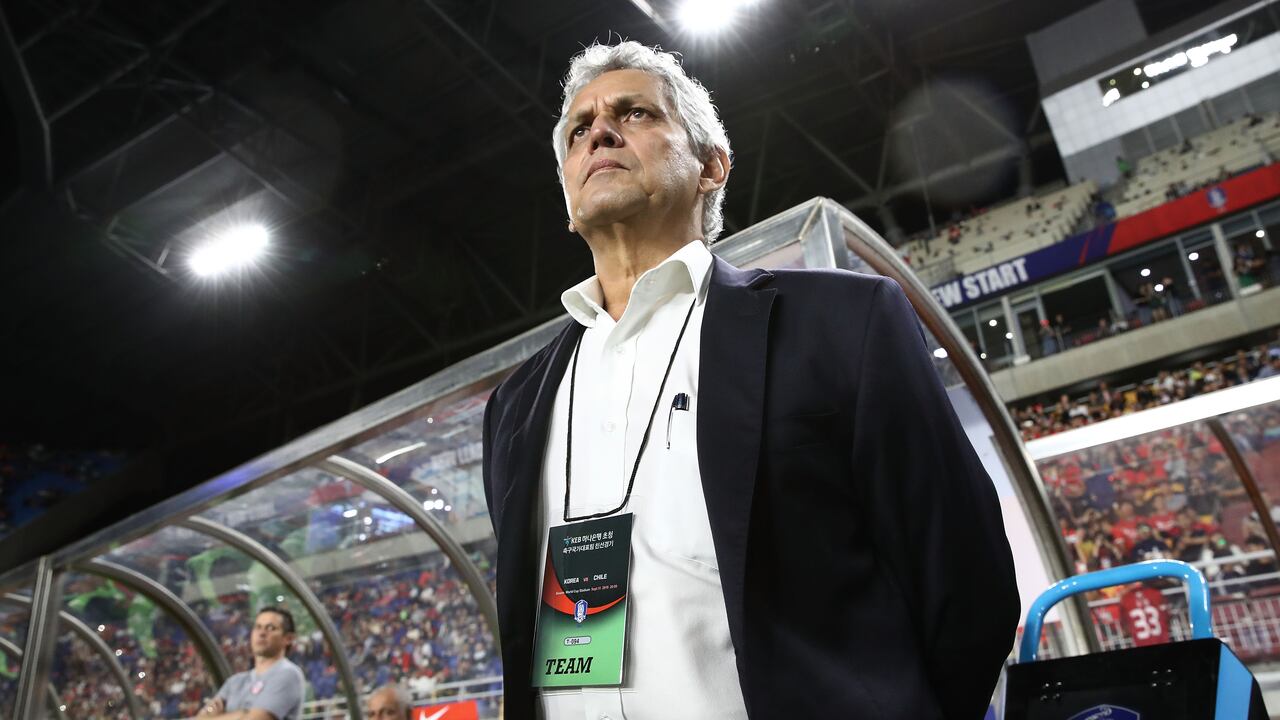 Reinaldo Rueda dirigiendo  (Photo by Chung Sung-Jun/Getty Images)