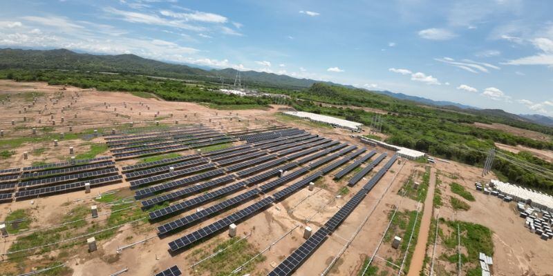 El parque solar Puerta de Oro cuenta con un buen avance