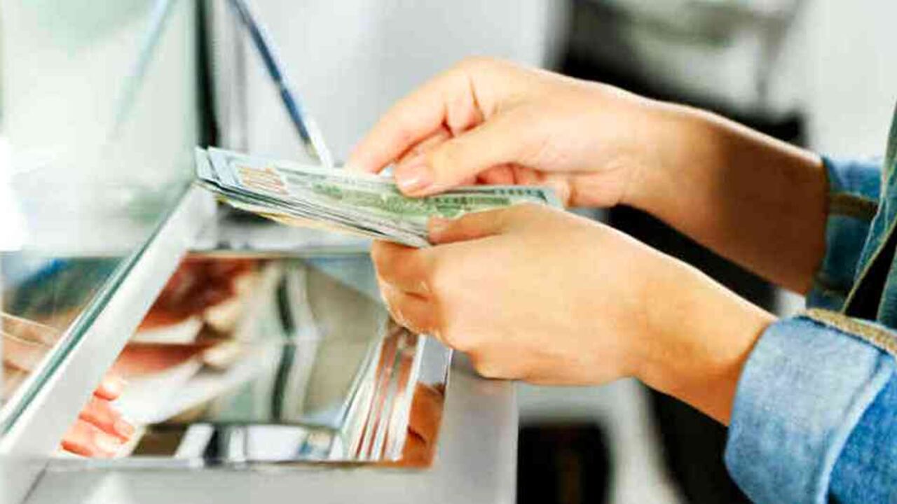 Tras votar en bloque los artículos sin proposiciones, se han aprobado varias disposiciones como el impuesto a patrimonios superiores a $5 mil millones, el impuesto a transacciones de inmuebles de más de $900 millones y lo relacionado con el impuesto de renta a personas naturales y jurídicas.