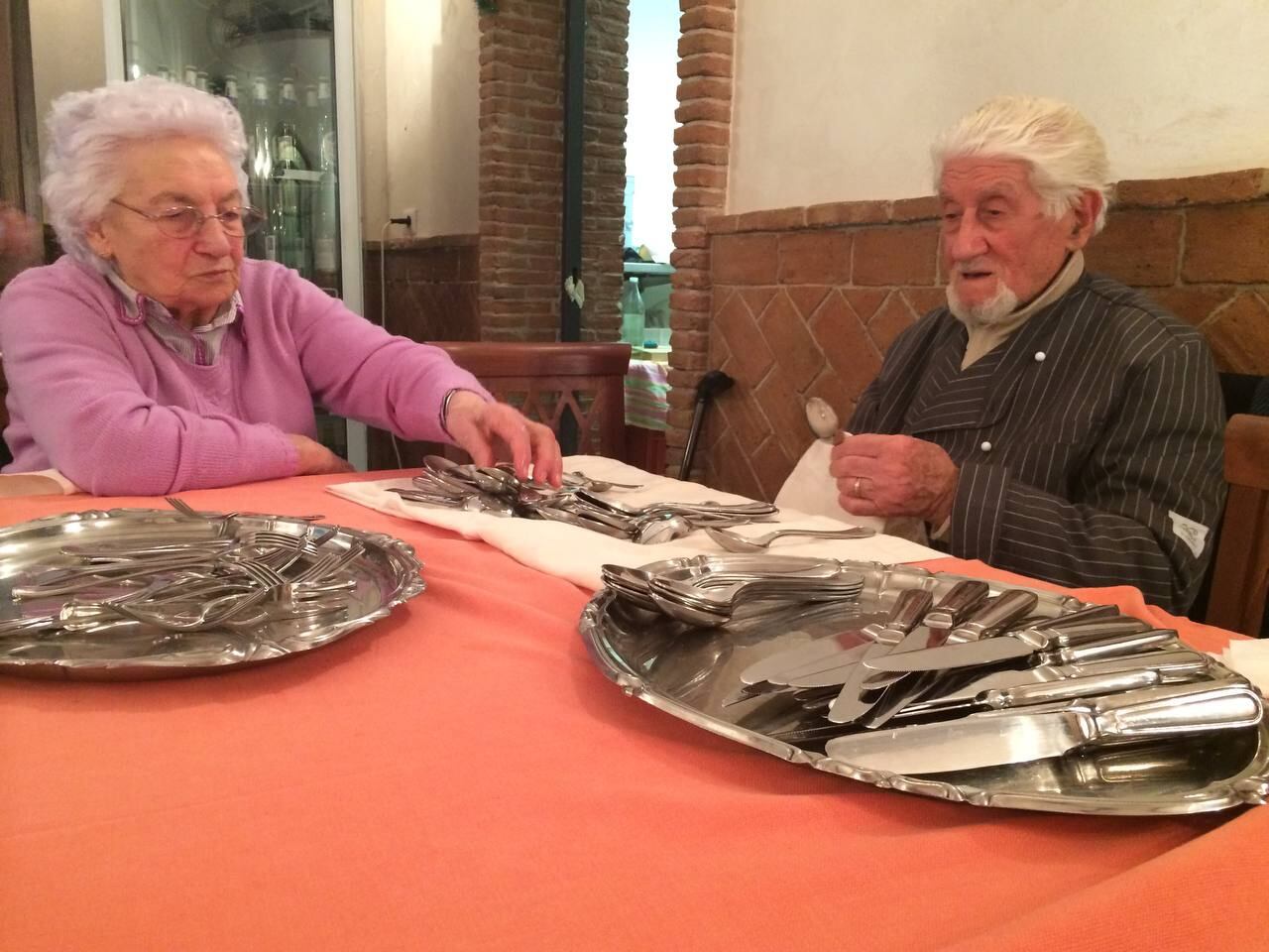 muere pareja de ancianos el mismo día tras 70 años de matrimonio