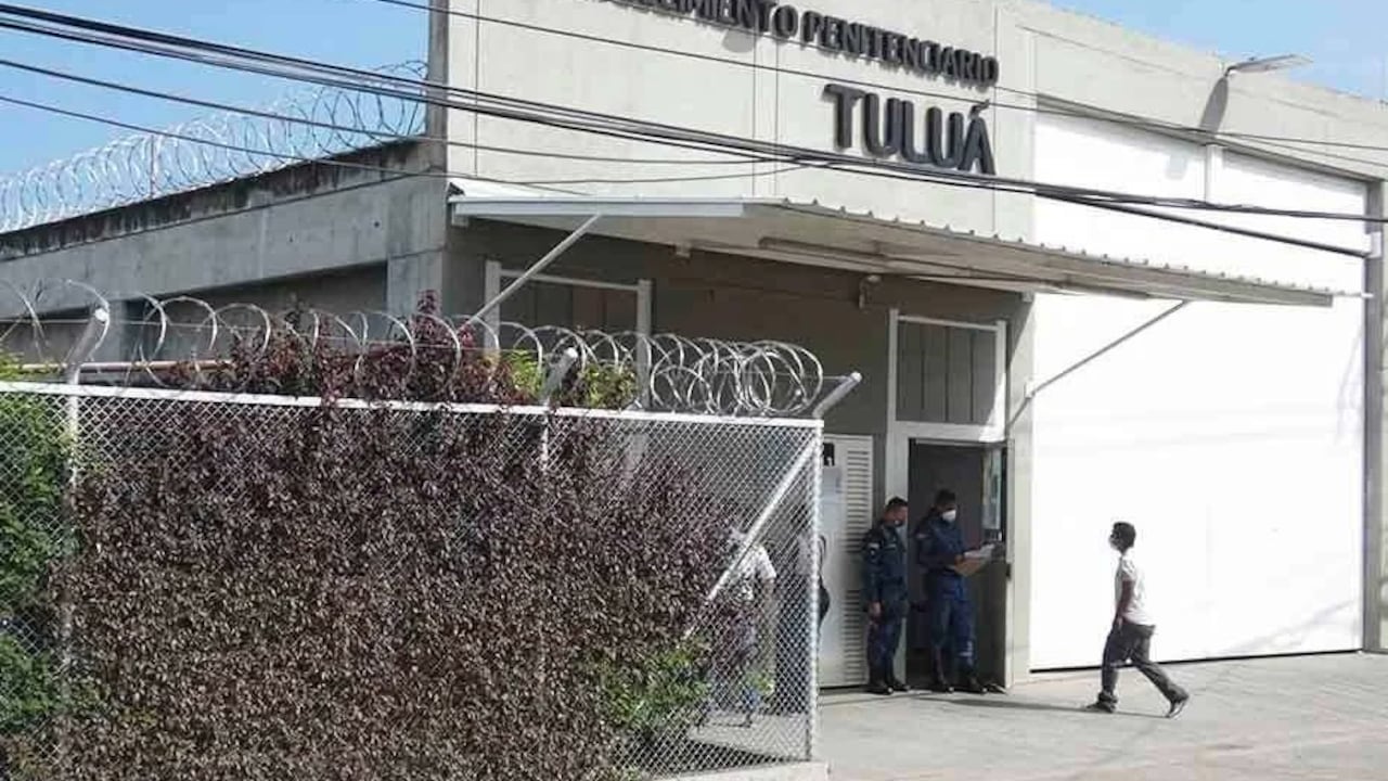 Intento de fuga deja casi 50 muertos en cárcel de tuluá
