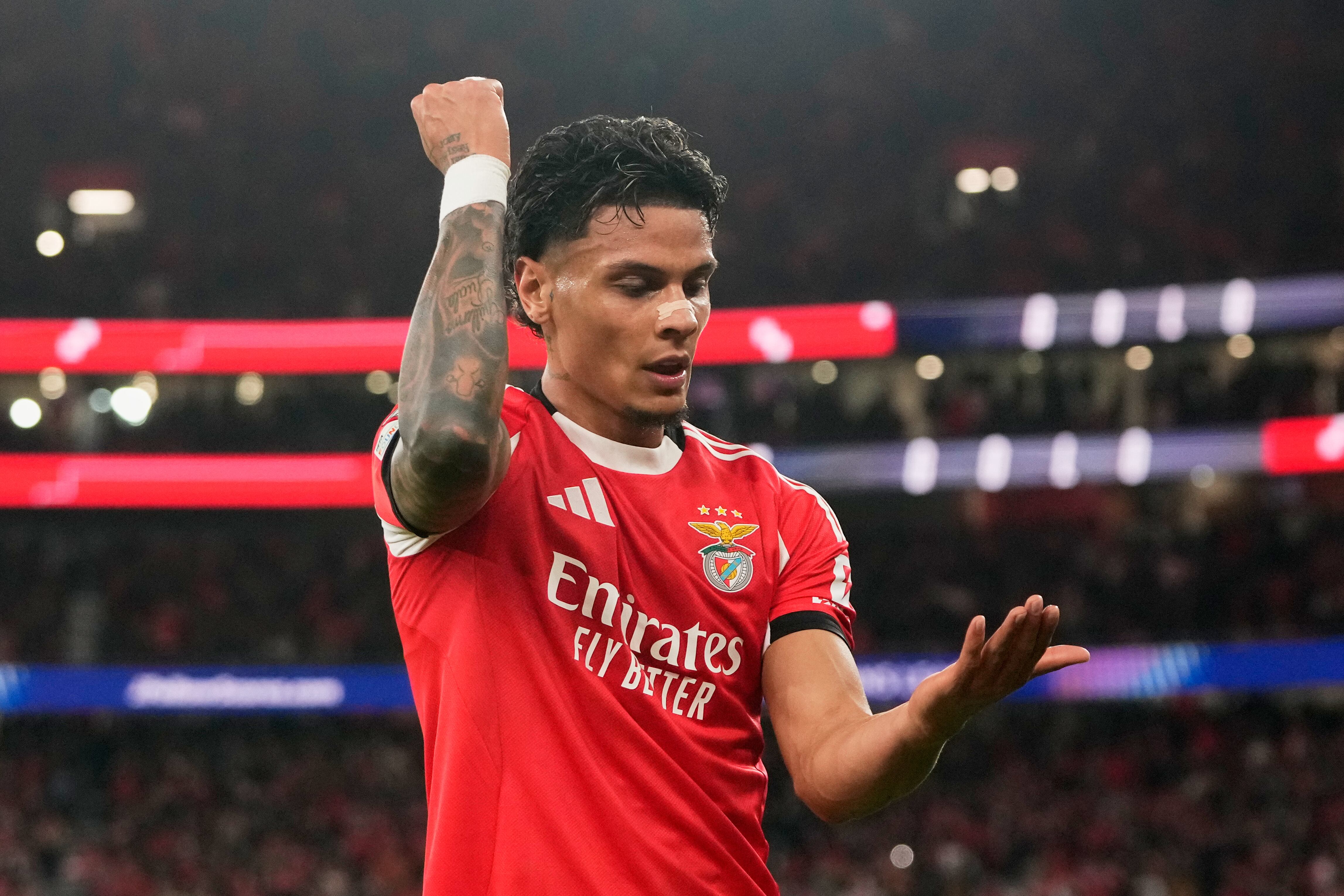 Benfica's Richard Rios celebrates after scoring his side's first goal during a Champions League opening phase soccer match between SL Benfica and Napoli in Lisbon, Wednesday, Dec. 10, 2025. (AP Photo/Armando Franca)