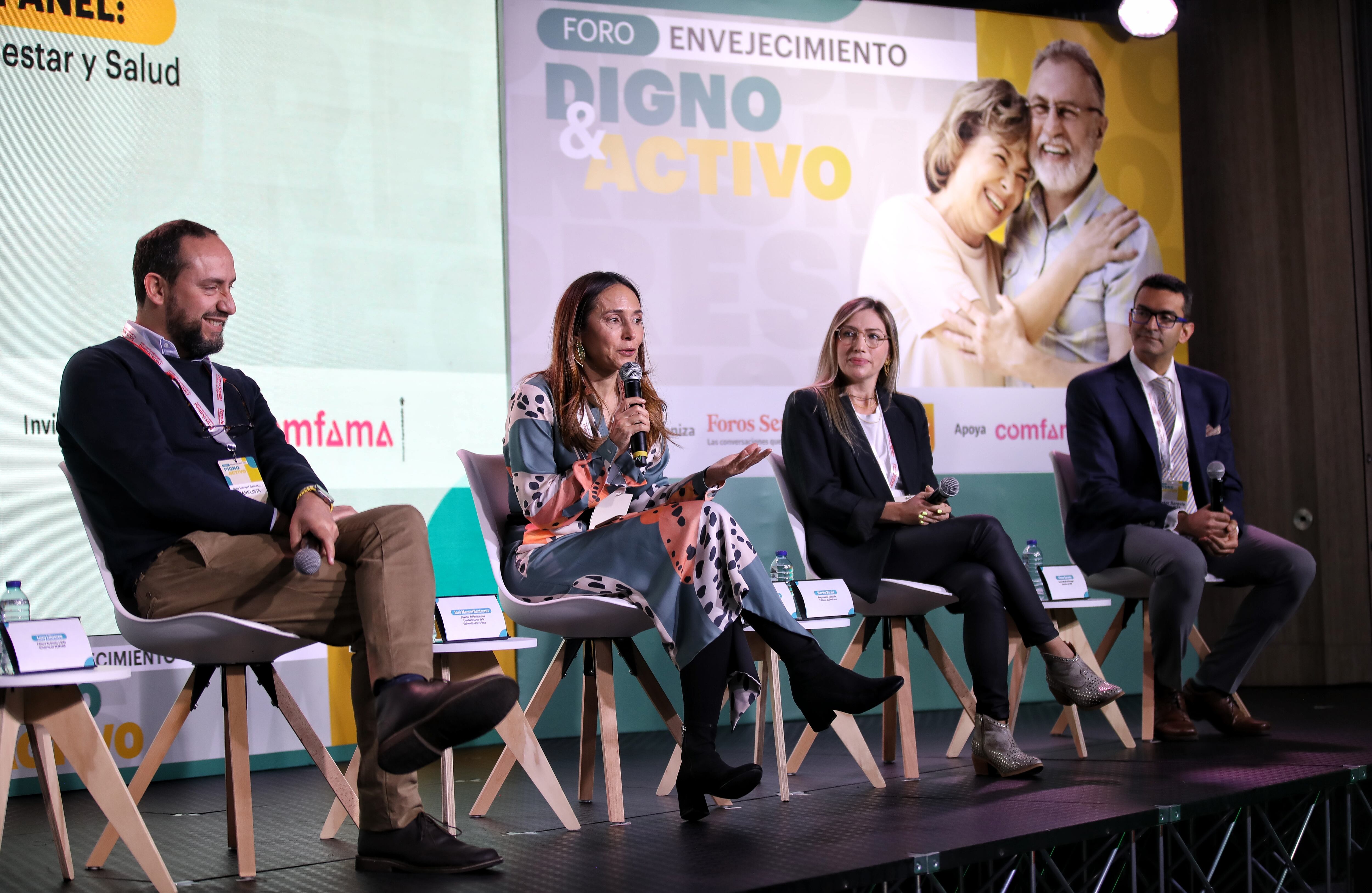 El panel ‘Bienestar y salud’, reunió a José Manuel Santacruz, director del Instituto de Envejecimiento de la Universidad Javeriana; Lina María González, líder de Salud y Bienestar de la Fundación Saldarriaga Concha; Martha Pareja, líder del equipo de Atracción Empresas y Públicos en Comfama y Víctor Saravia, senior Medical Manager Vaccines de GSK.