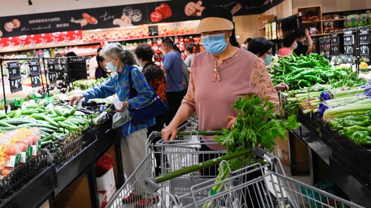 El cierre del comercio en China ha sido otro de los factores que también ha incidido en el aumento de la inflación en el mundo.