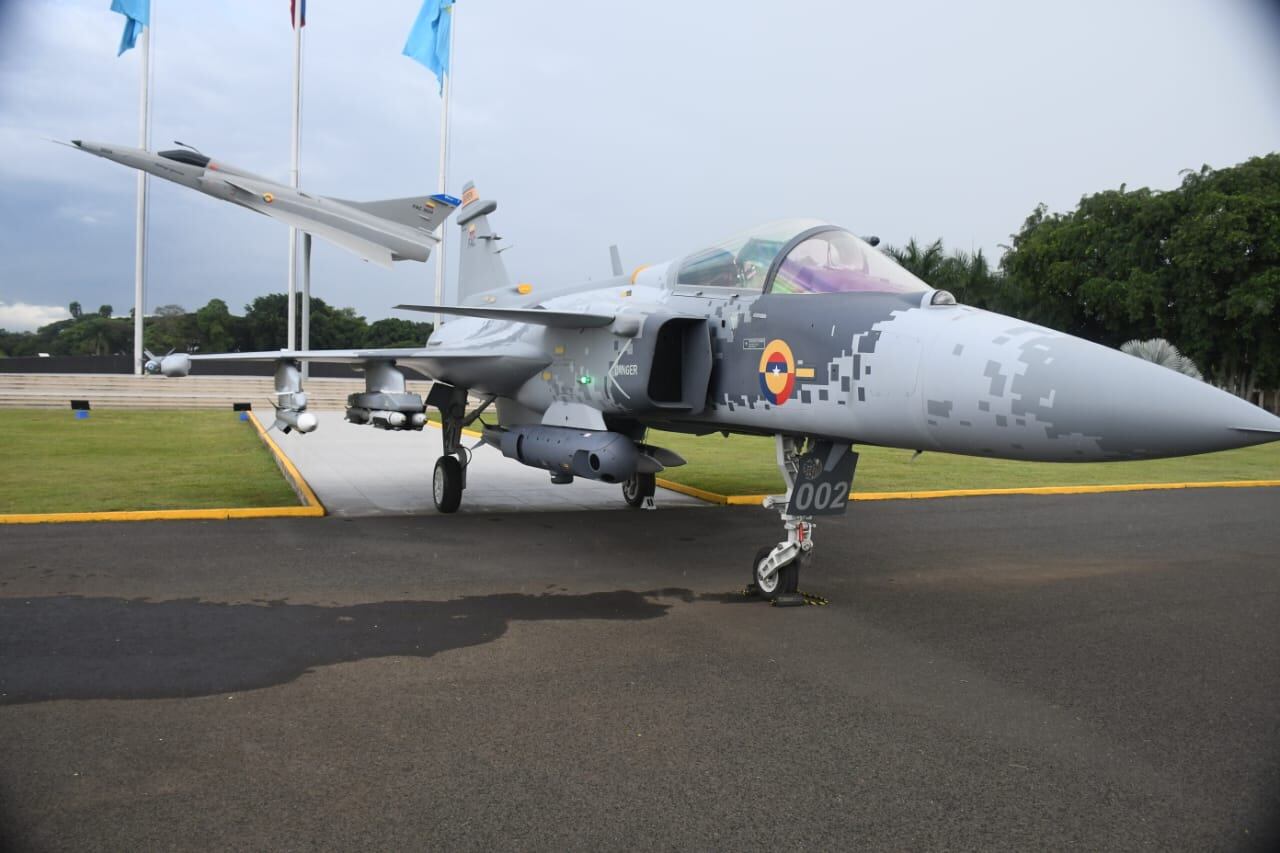 Así se ve el Saab Gripen 39, el caza que está en el centro del negocio billonario que evalúa Colombia para modernizar su defensa aérea.