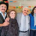 Se rumora que su familia fue muy cercana a los carteles de la droga en México. Sufrieron con sus infidelidades también, pero al final Cuquita, la madre y esposa abnegada, logró mantener a los Fernández juntos. De los tres hijos, dos –Vicente y Alejandro– siguieron su legado, pero sin tanto impacto. Gerardo se ocupó del negocio familiar.