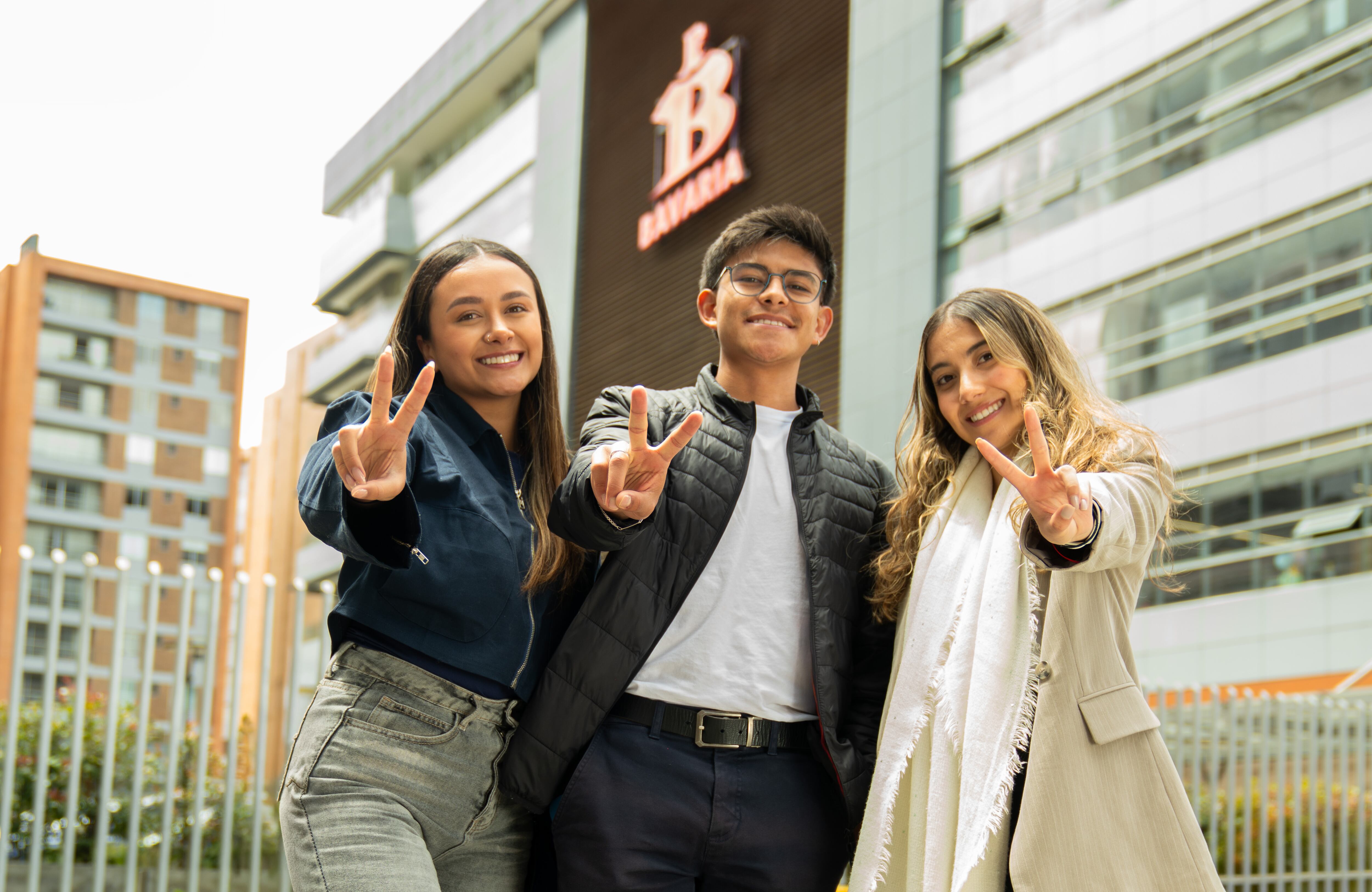 La convocatoria de Bavaria busca integrar a estudiantes en distintas áreas para fortalecer su experiencia laboral.