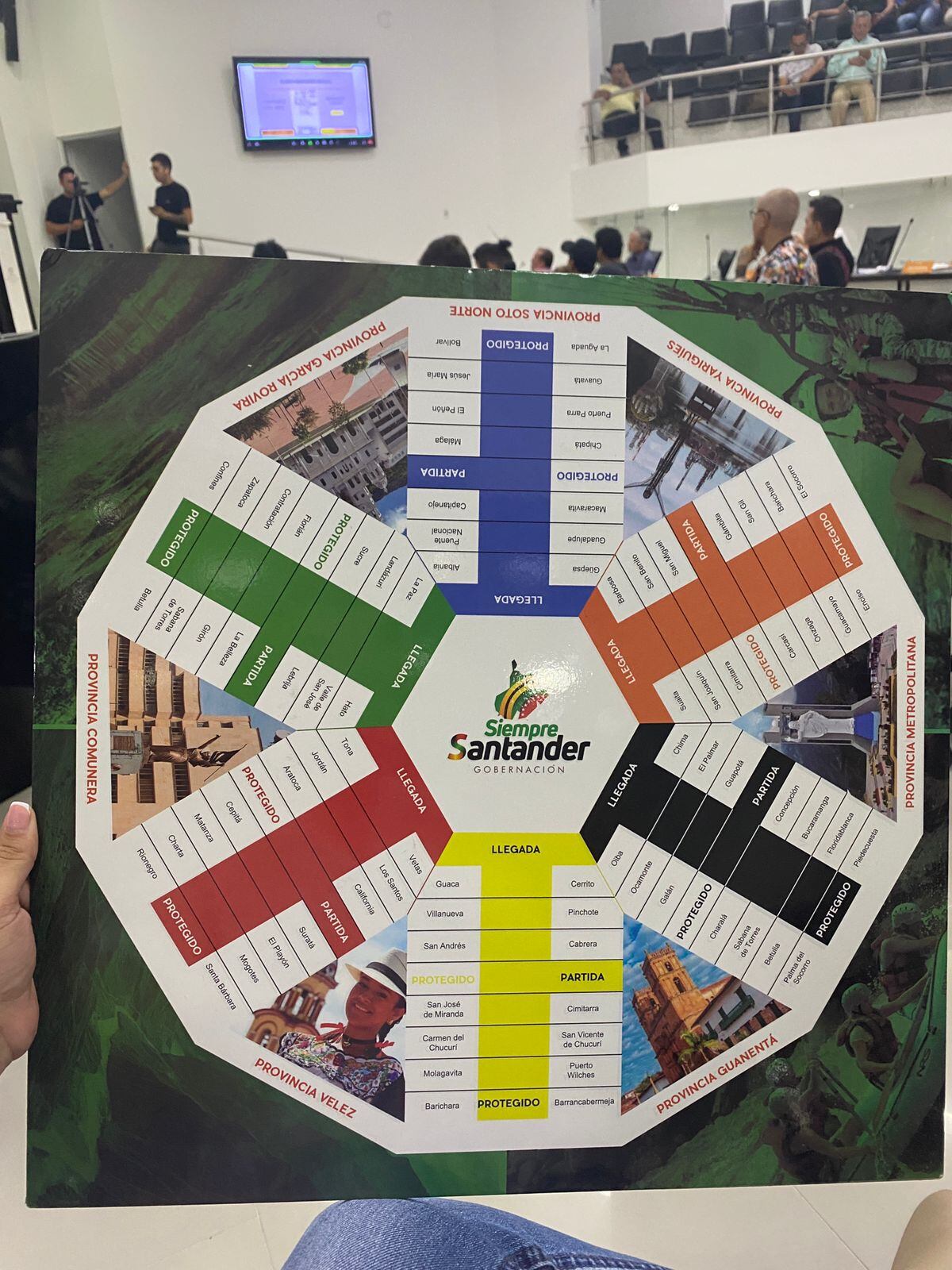 Estos fueron los parqués entregados a los niños.