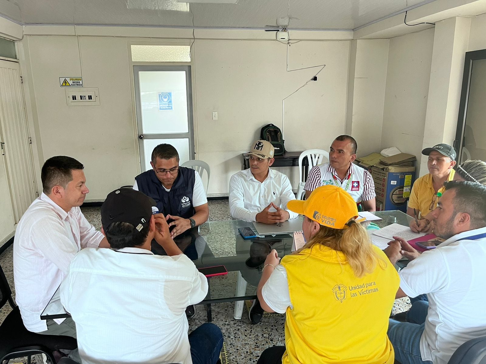 La Defensoría del pueblo ha emitido varias alertas y hace llamado urgente al estado para que intervenga en el territorio.